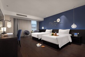 Camera Basic con 2 letti singoli | Una scrivania, postazione laptop, Wi-Fi gratuito