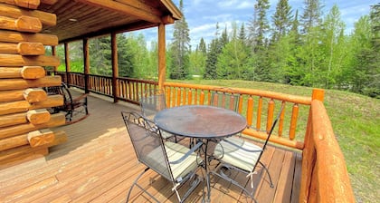 40pl Log Cabin With AC in the Heart of the White Mountains, Less Than 10 Minutes From Bretton Woods!