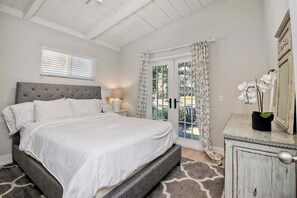 Interior - 190 Walnut (Carlsbad)