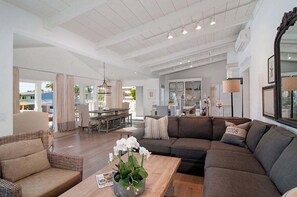 Interior - 190 Walnut (Carlsbad)