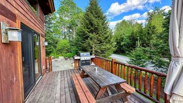 Chalet (3 Bedrooms) | Interior