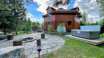 Chalet (3 Bedrooms) | Interior