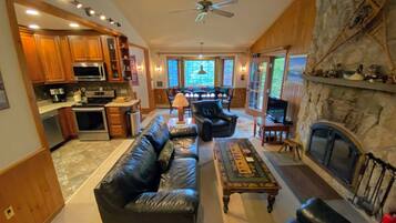 Cottage (4 Bedrooms) | Intérieur