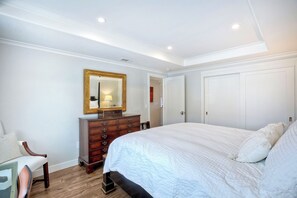 Apartment (2 Bedrooms)