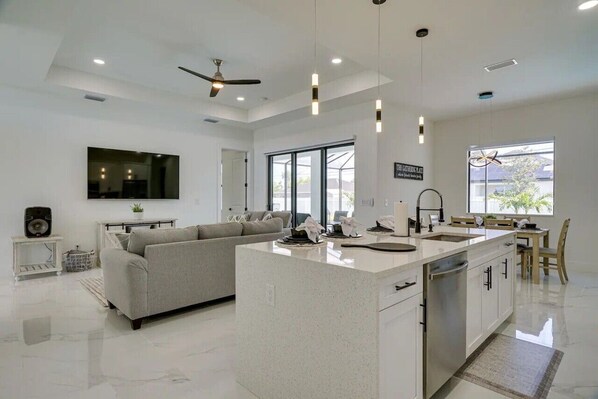 House (4 Bedrooms) | Interior - 290) Perfect for Families! (Cape Coral)