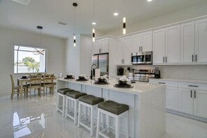 House (4 Bedrooms) | Interior - 290) Perfect for Families! (Cape Coral)