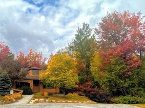 Interior - Fc14 Slopeside Bretton Woods Cottage With AC, Large Patio and Private Yard! Walk to Slopes! (Bretton Woods)