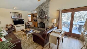 Villa (5 Bedrooms) | Interior