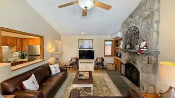 Villa (5 Bedrooms) | Interior