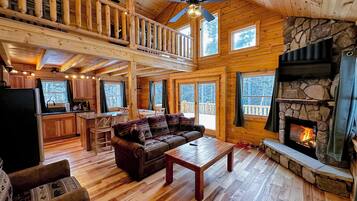 Chalet (4 Bedrooms) | Interior