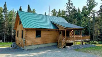 Chalet (4 Bedrooms) | Façade de lâhĂ©bergement