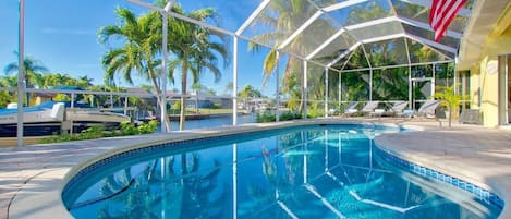 ハウス (4 Bedrooms) | プール