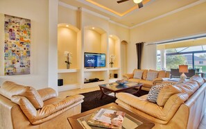 Casa (3 Bedrooms) | Interior