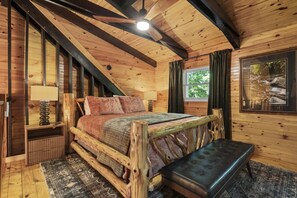 Chalet (2 Bedrooms) | Interior