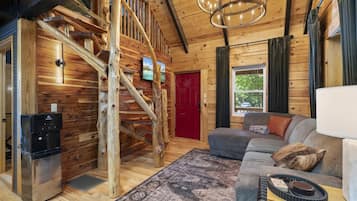 Chalet (3 Bedrooms) | Interior