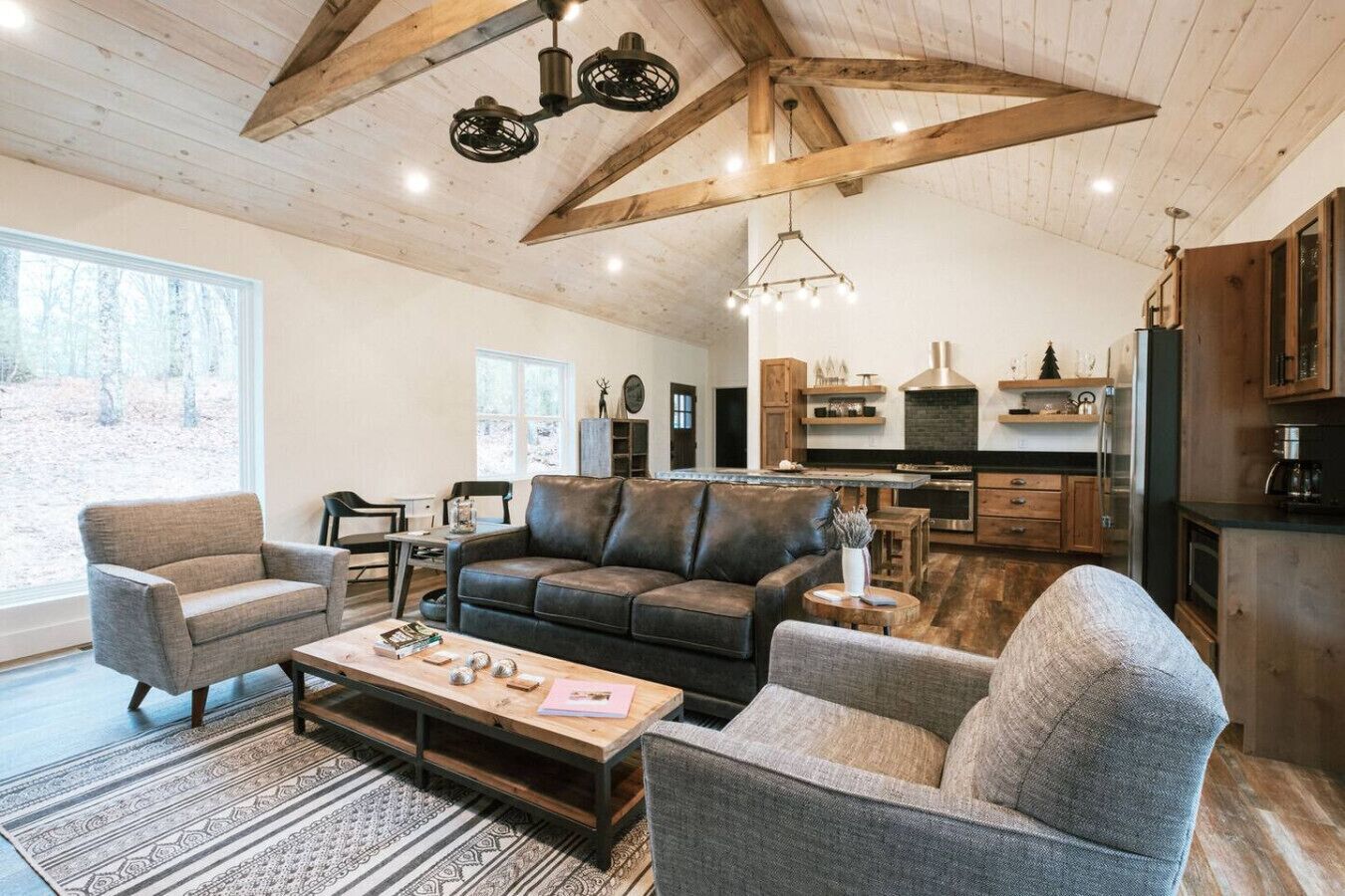 Chalet (2 Bedrooms) | Interior