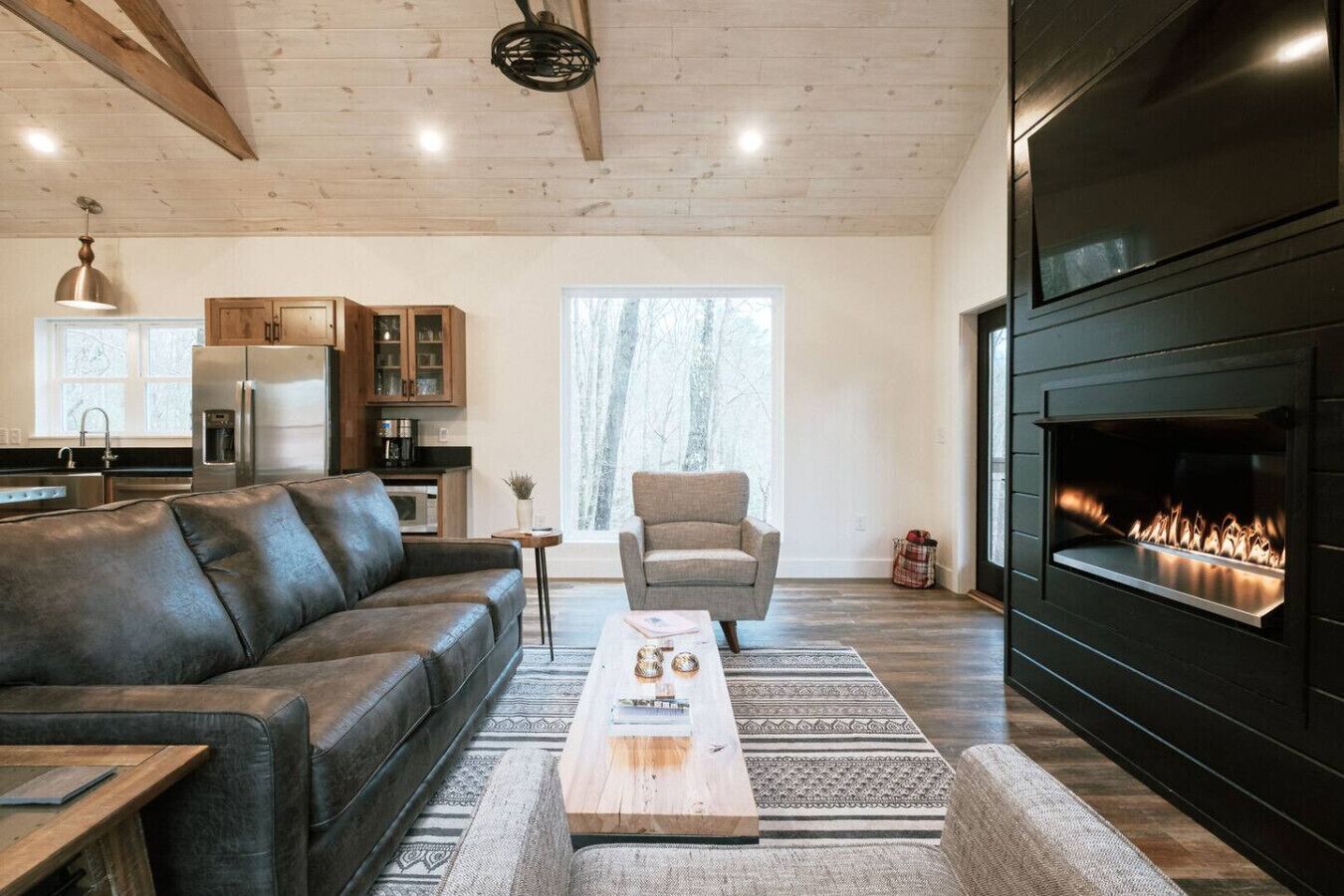 Chalet (2 Bedrooms) | Interior