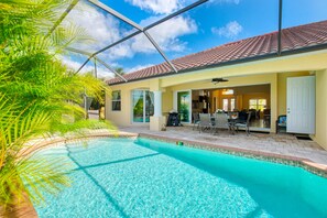 Interior - Villa Sanibel (Cape Coral)