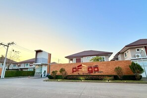 Exterior - Prego Riverview (San Kamphaeng)