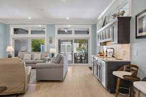 Smart TV, video games, ping pong, books - 3 Alder Lane @ Forest Beach | Steps from the Beach | Walk to Loggerhead Landing Dining (Hilton Head Island)