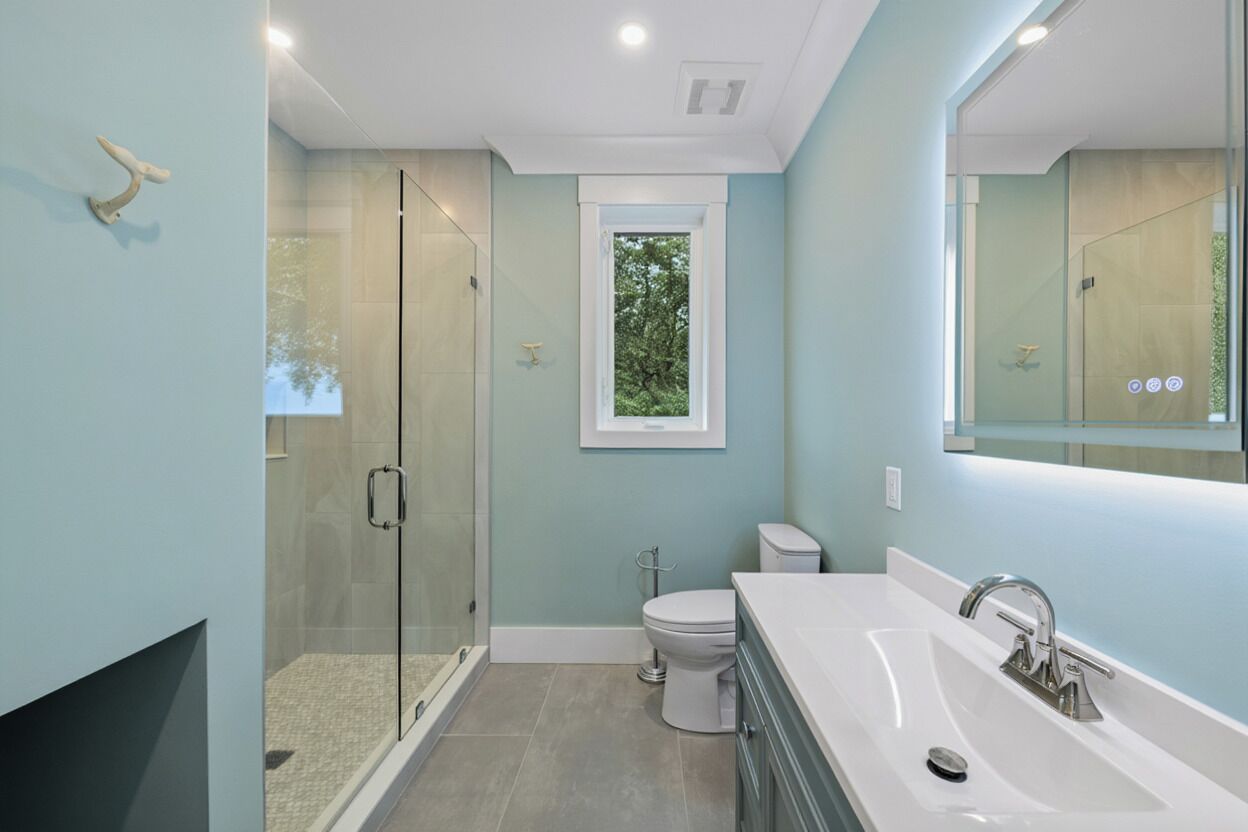 Bedroom 3: 1 King bed, ensuite with walk-in shower