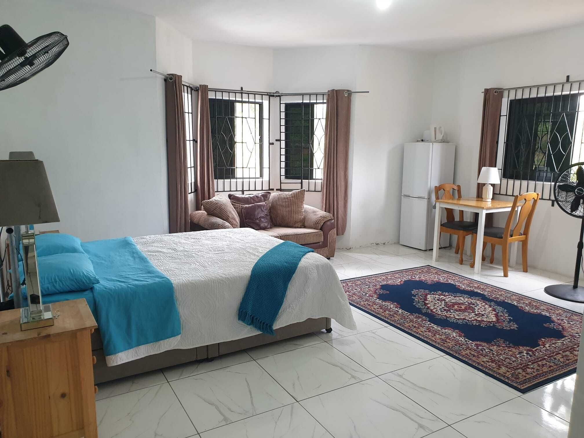 华丽双人房, 山景 | 笔记本电脑工作区、遮光窗帘、熨斗/熨衣板、免费 WiFi