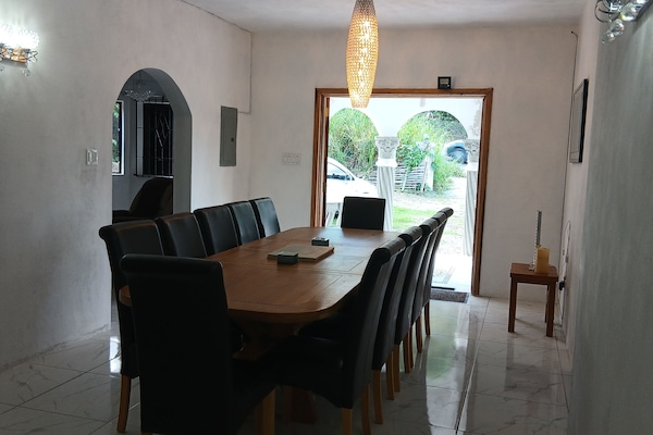 Deluxe Double Room, Mountain View | Dining