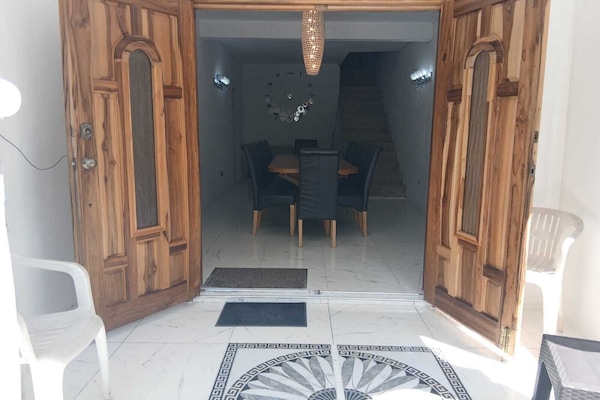 Tempat makan outdoor