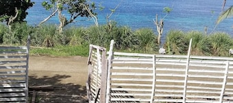 Beautiful 2-bedroom house in Liloan Southern Leyte Scuba and whale watching spot