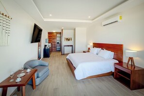 WiFi, bed sheets - Ocean Breeze: New downtown room (Isla Mujeres)