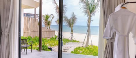 Premier Room, Ocean View | Minibar, in-room safe, blackout drapes, iron/ironing board