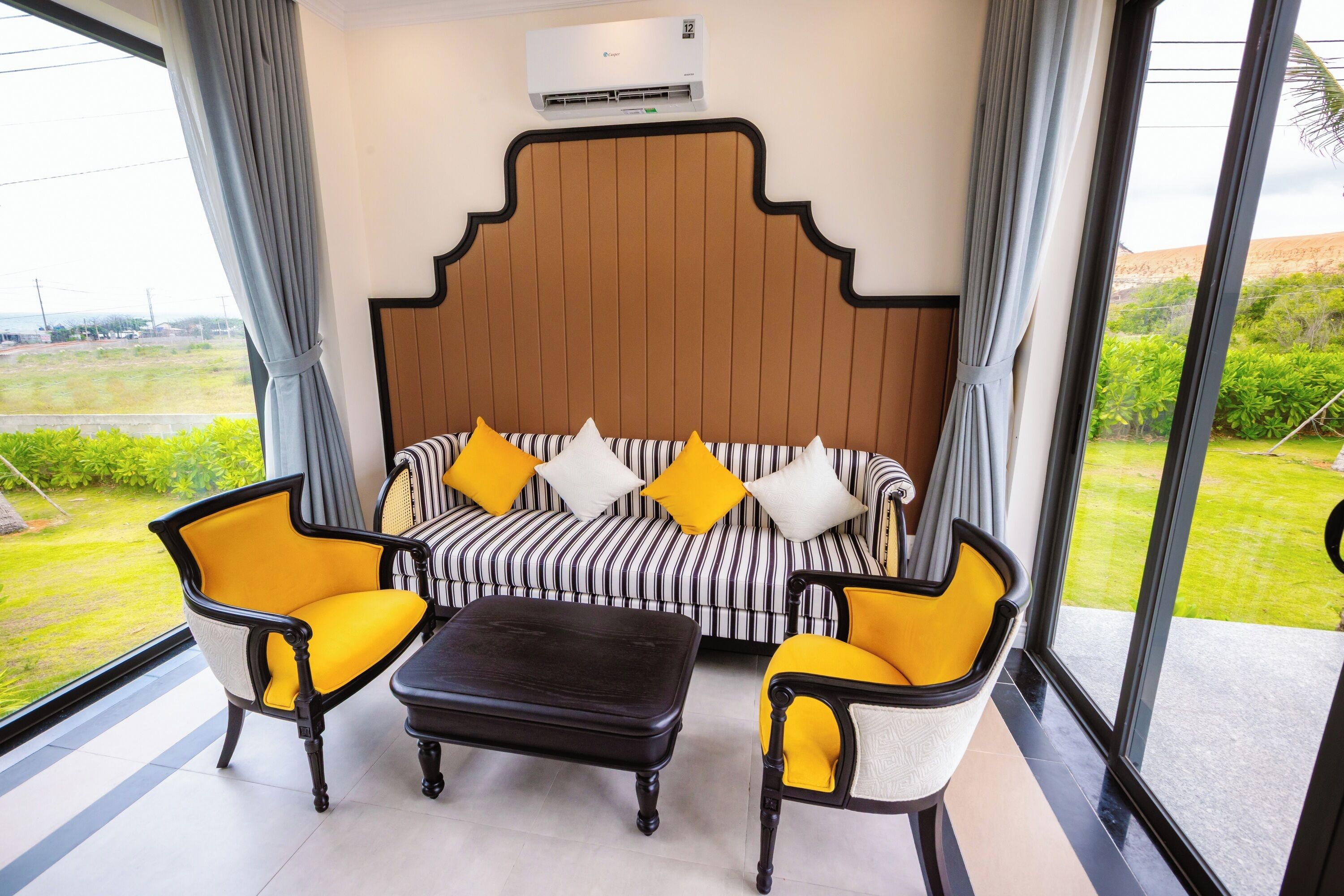 Minibar, Zimmersafe, Verdunkelungsvorhänge, Bügeleisen/Bügelbrett