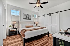 Iron/ironing board, free WiFi, bed sheets - #HabitueHomes - Bronco Basecamp - Walk to BSU! (Boise)
