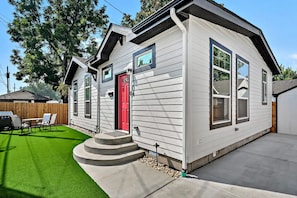 Exterior - #HabitueHomes - Bronco Basecamp - Walk to BSU! (Boise)