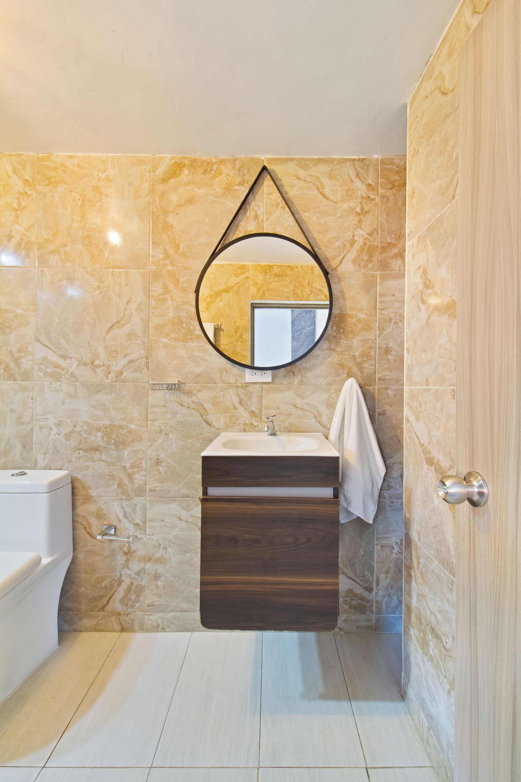 Apartment | Bathroom