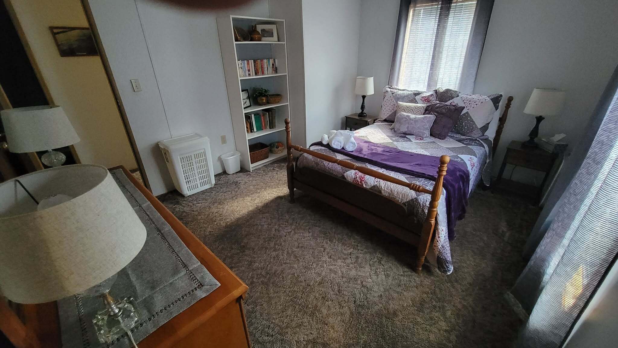 2 chambres, fer et planche à repasser, Wi-Fi gratuit, draps fournis