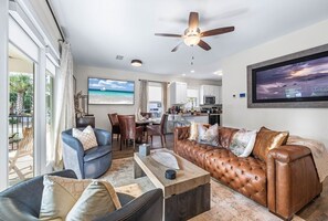 Smart TV - Surfside Breeze: 30A Home, Pool & Beach Access (Santa Rosa Beach)