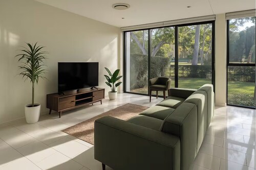 Golfside Escape – Stylish 3BR Townhouse in Robina