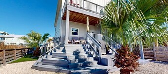 Boardwalk, Shared Pool, Parking for 5