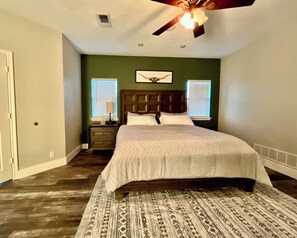 4 chambres, fer et planche à repasser, Wi-Fi, literie fournie