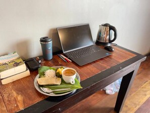 อาหารและเครื่องดื่ม