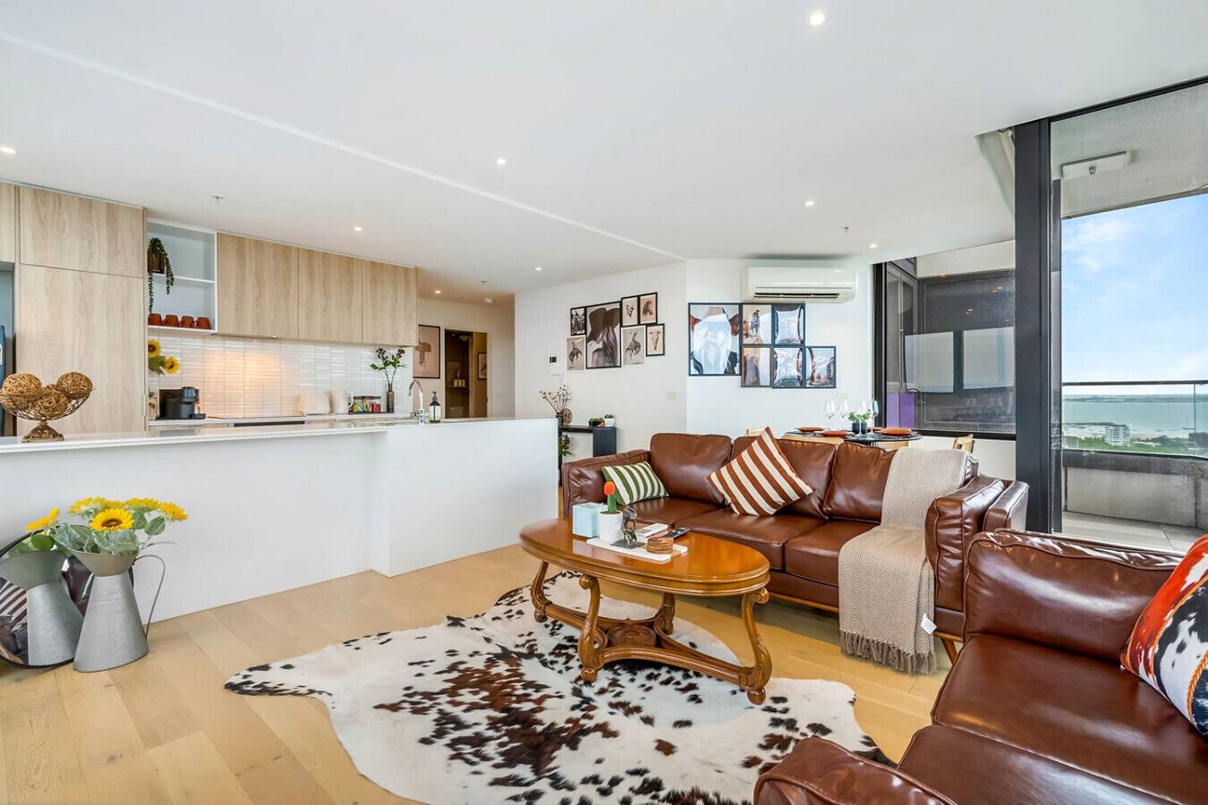 Urban Cowboy Loft | Skyline Views, Pool & Parking - 里士滿
