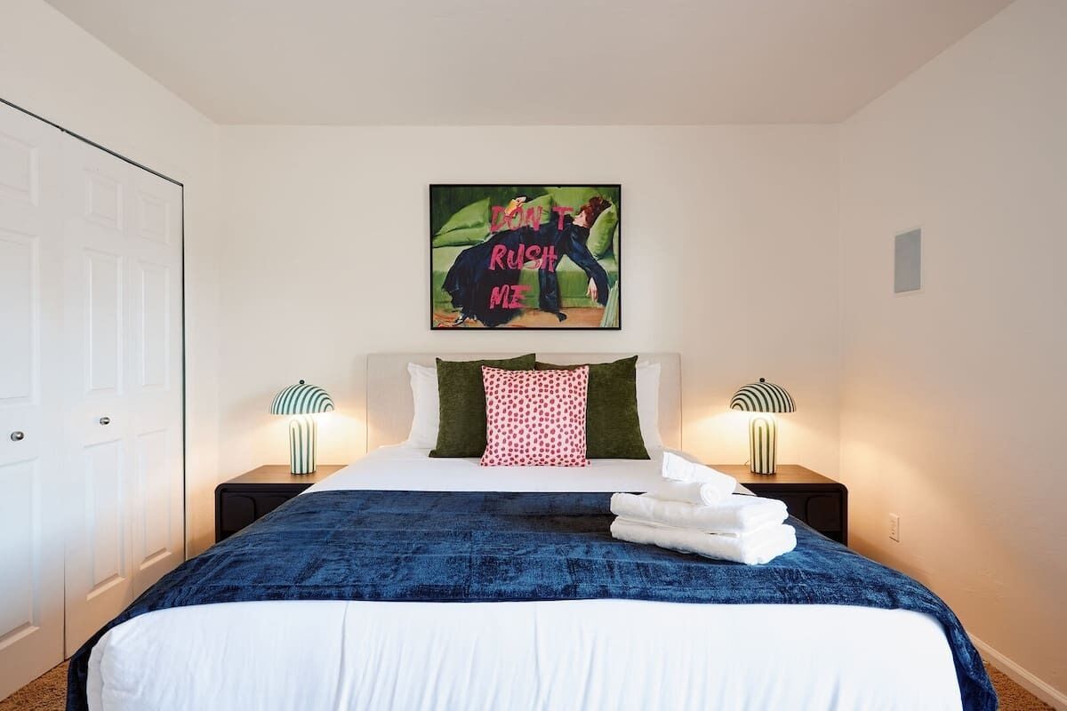 4 bedrooms, iron/ironing board, travel crib, free WiFi
