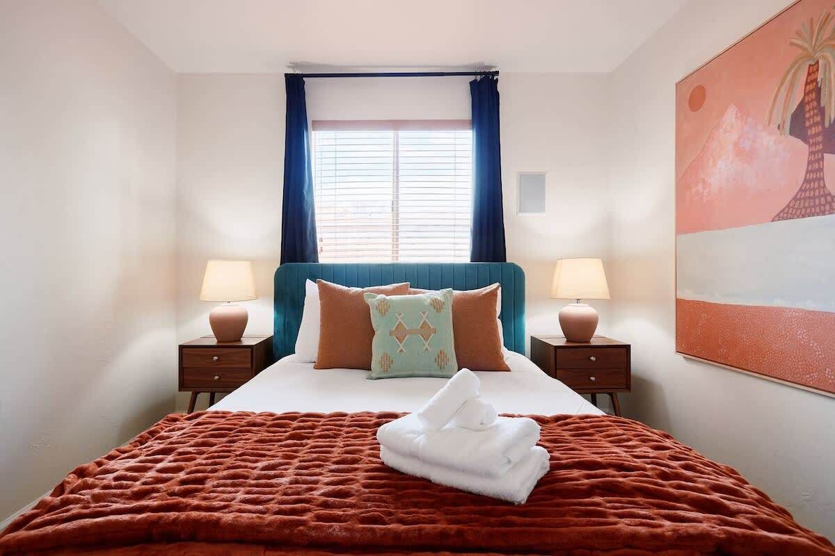 4 bedrooms, iron/ironing board, travel cot, free WiFi