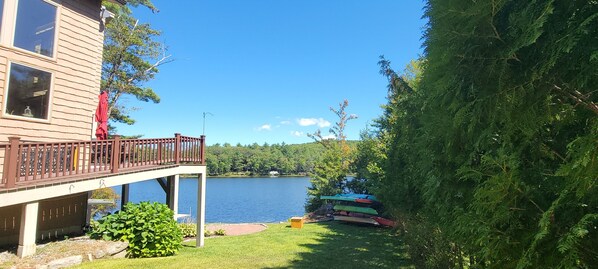 Property grounds - 4BR Dog Friendly Lakefront | Private Dock, Fireplace, Sleeps 8, Near Gunstock (Gilmanton)