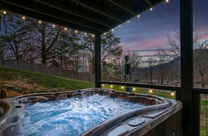 Outdoor spa tub - 2 Private Cabins: Escape to Wears Cove, Sleeps 14, Easy Access, Hot Tub (Sevierville)