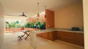 Interior - La Garza, View of the interior garden. (Mérida)