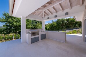Terrace/patio - Villa Ora, Rakalj, Croatia (Rakalj)