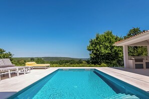 A heated pool - Villa Ora, Rakalj, Croatia (Rakalj)