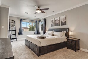 3 habitaciones, escritorio, tabla de planchar con plancha y wifi gratis 